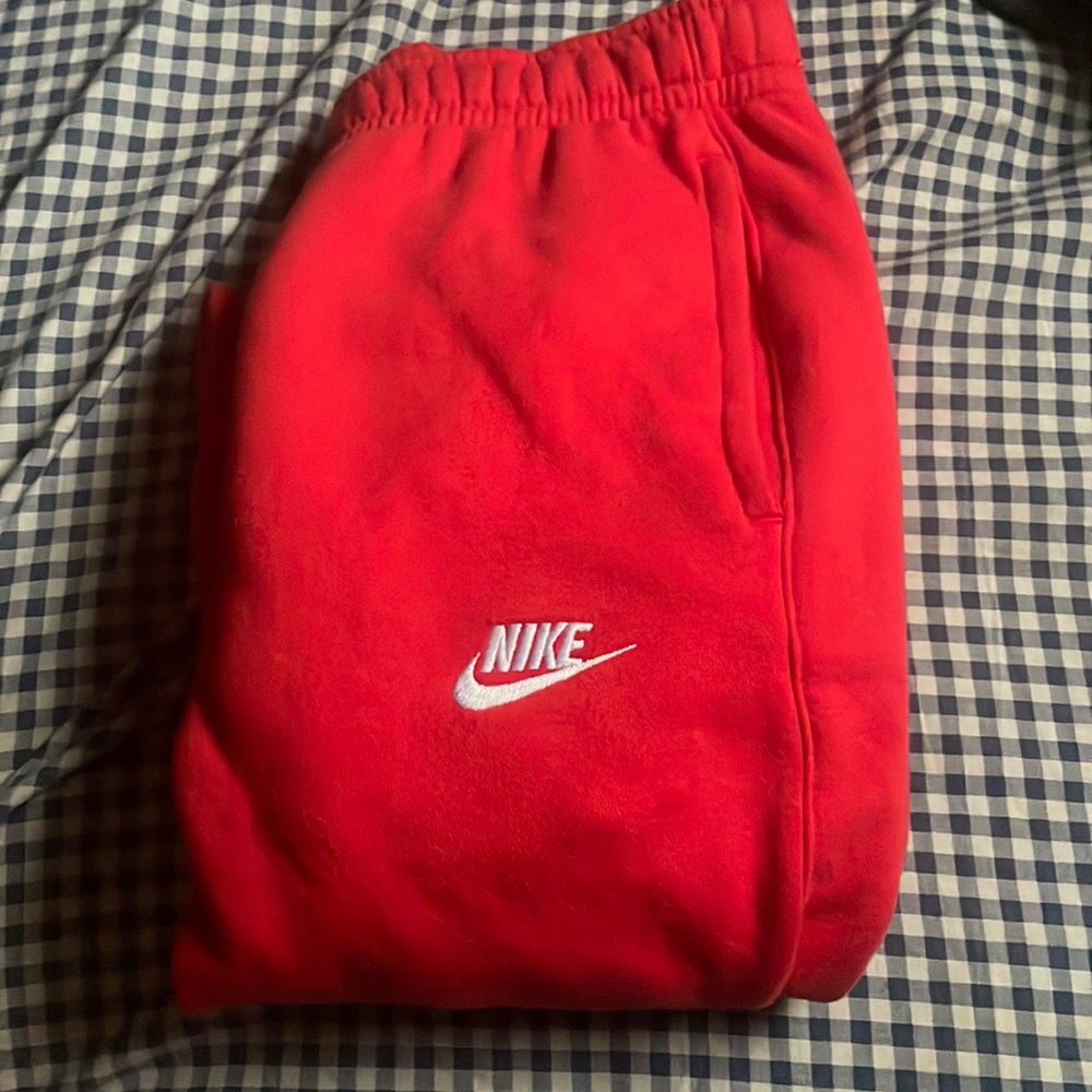 Red nike sweatpants